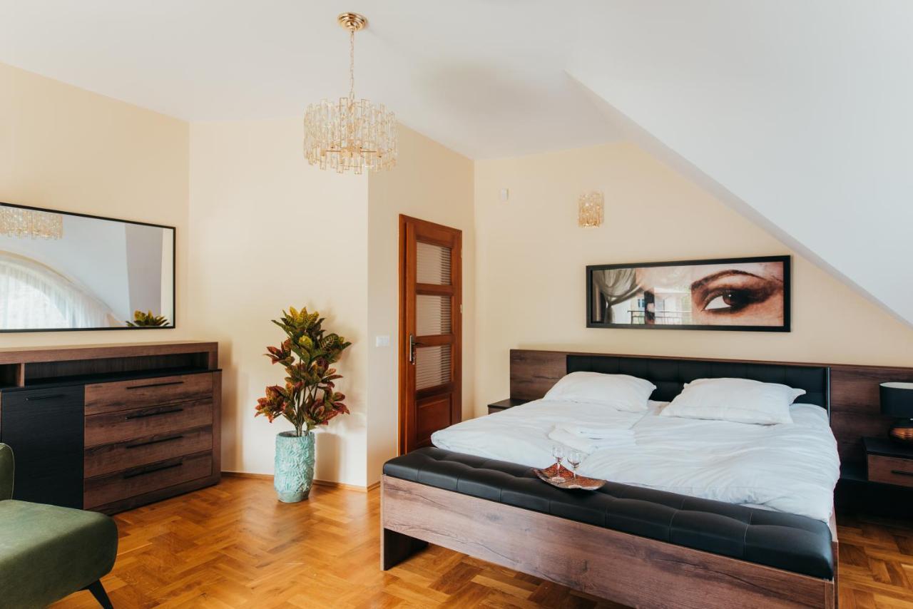 Zarabie Residence Мысленице Экстерьер фото